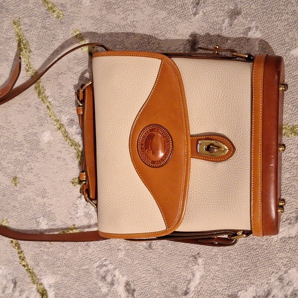 Dooney & Bourke Handbags - Rare vintage Dooney & Bourke purse